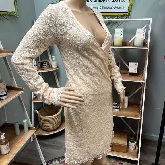 NWOT Free People Pearl Lace Mini Dress - Picture 3 of 4